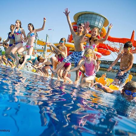 Familien Chalet Mit Direktem Bademantelgang Zur Therme Lutzmannsburg Zewnętrze zdjęcie